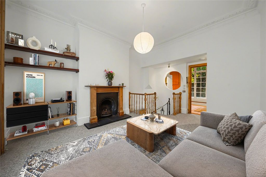 Property photo 2 of 12 Picture No. 22