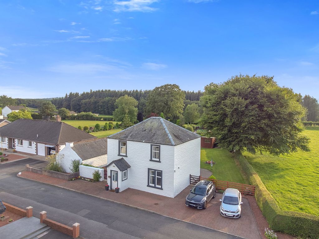 Property photo 1 of 32