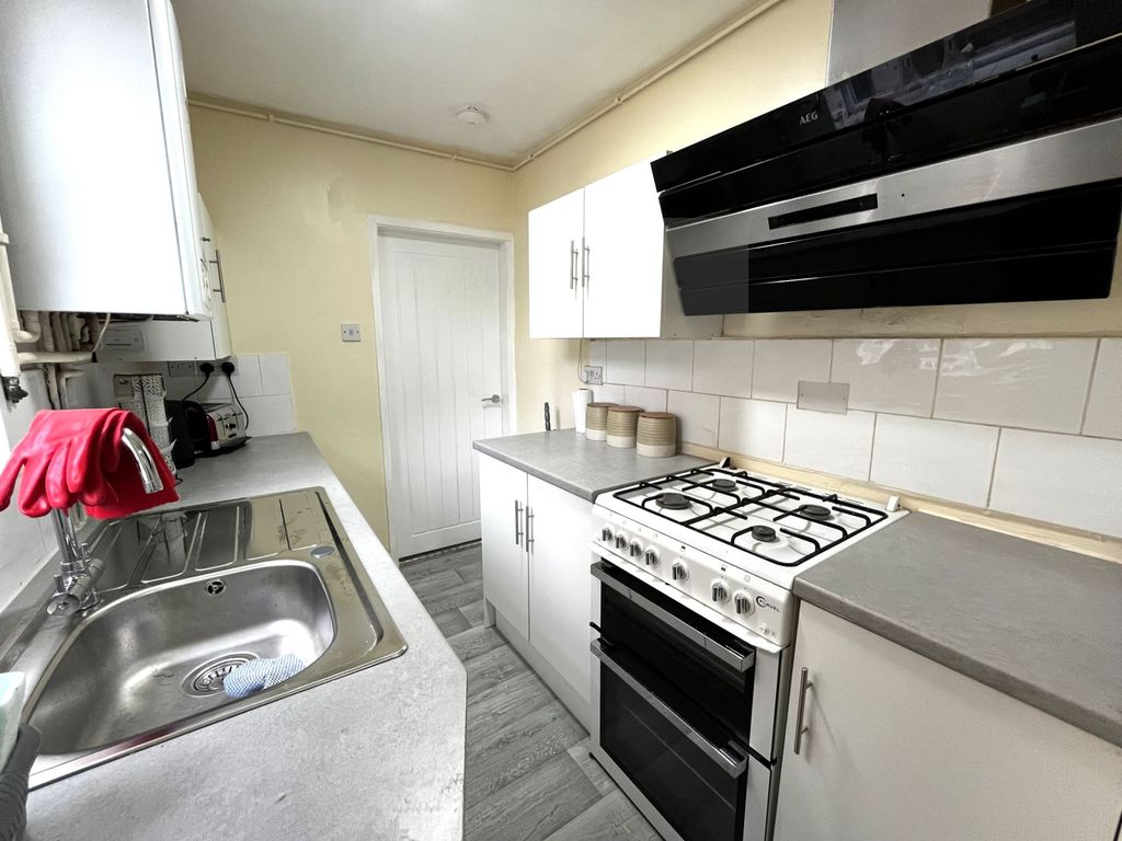 Property photo 3 of 13 Photo 10