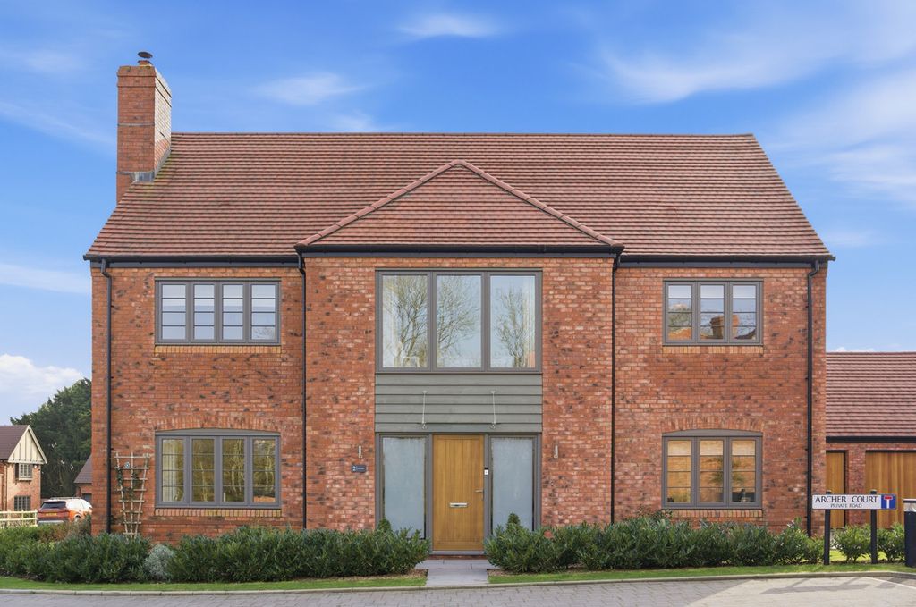 Property photo 1 of 43