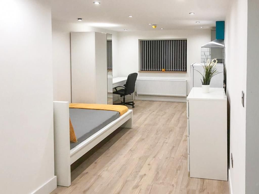 Property photo 1 of 15 Studio 4, 35 Fargo-3.Jpg