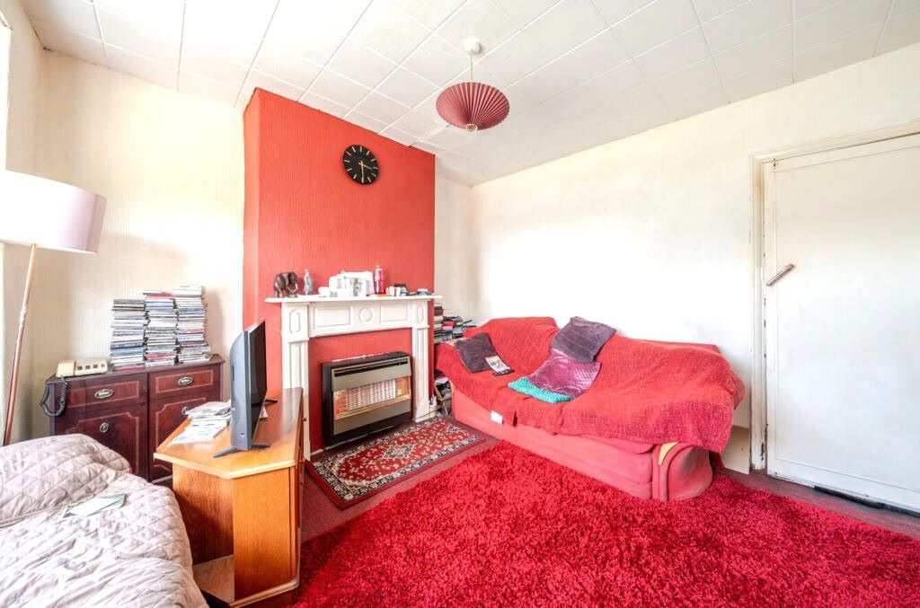 Property photo 3 of 11