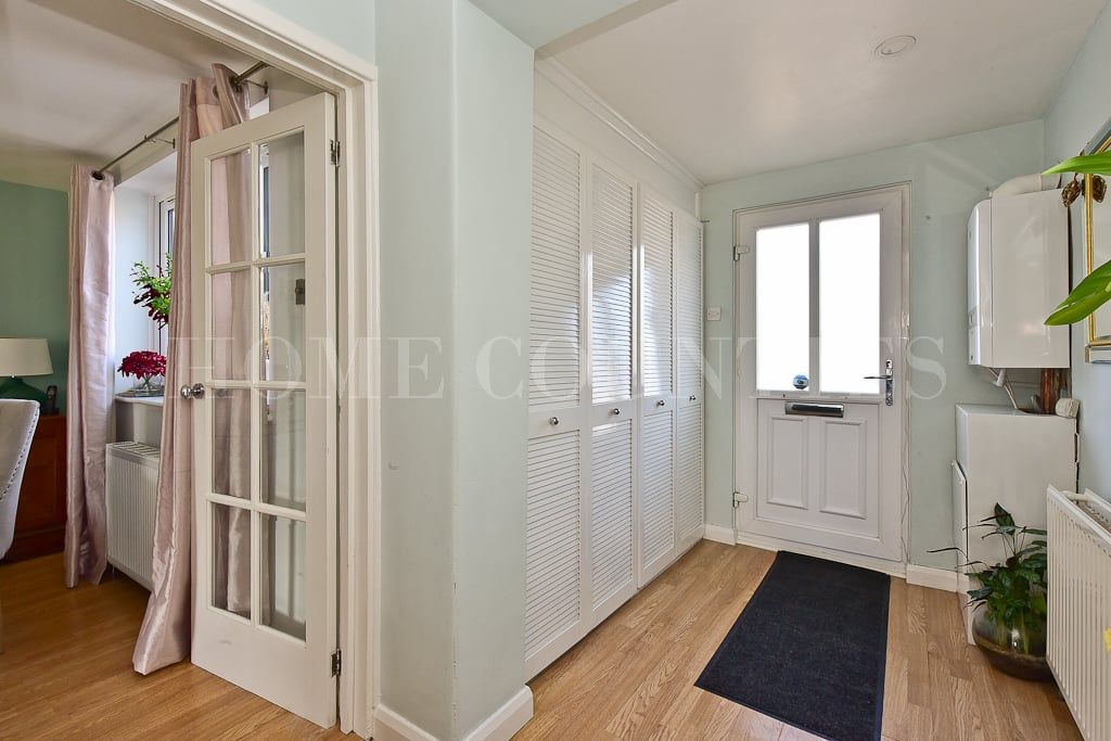 Property photo 3 of 21