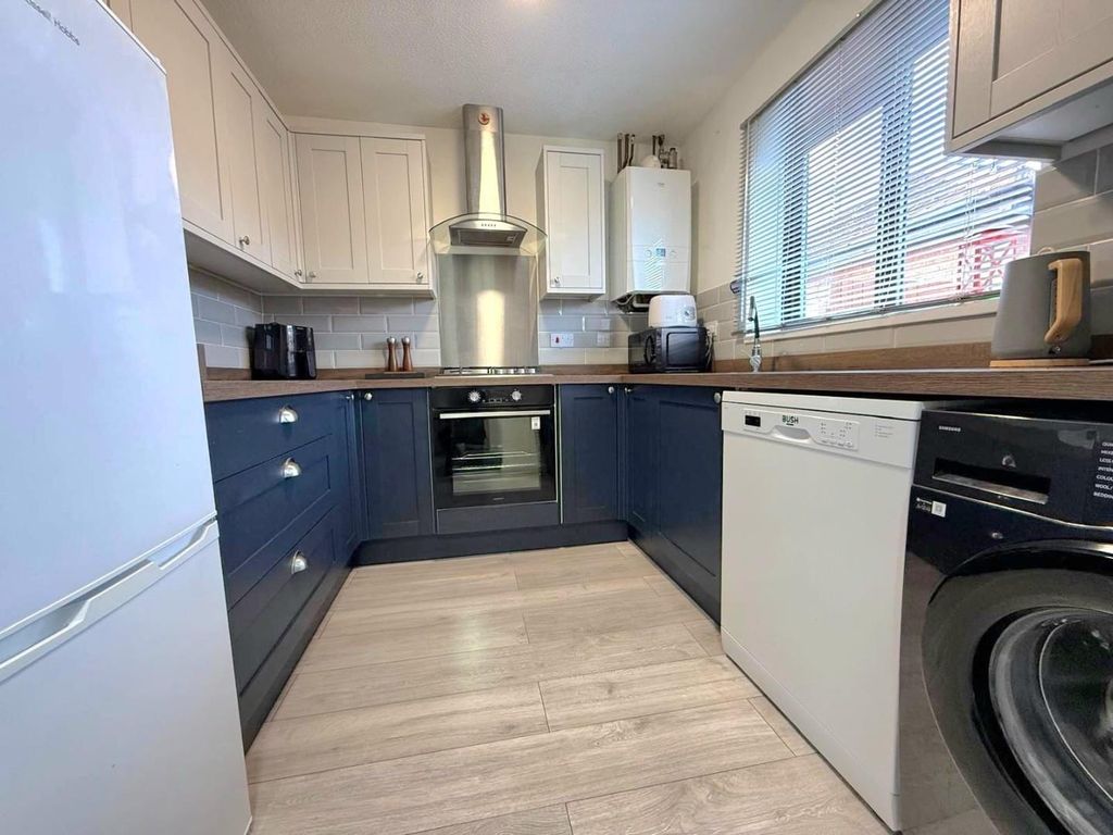 Property photo 2 of 15 11.Jpg