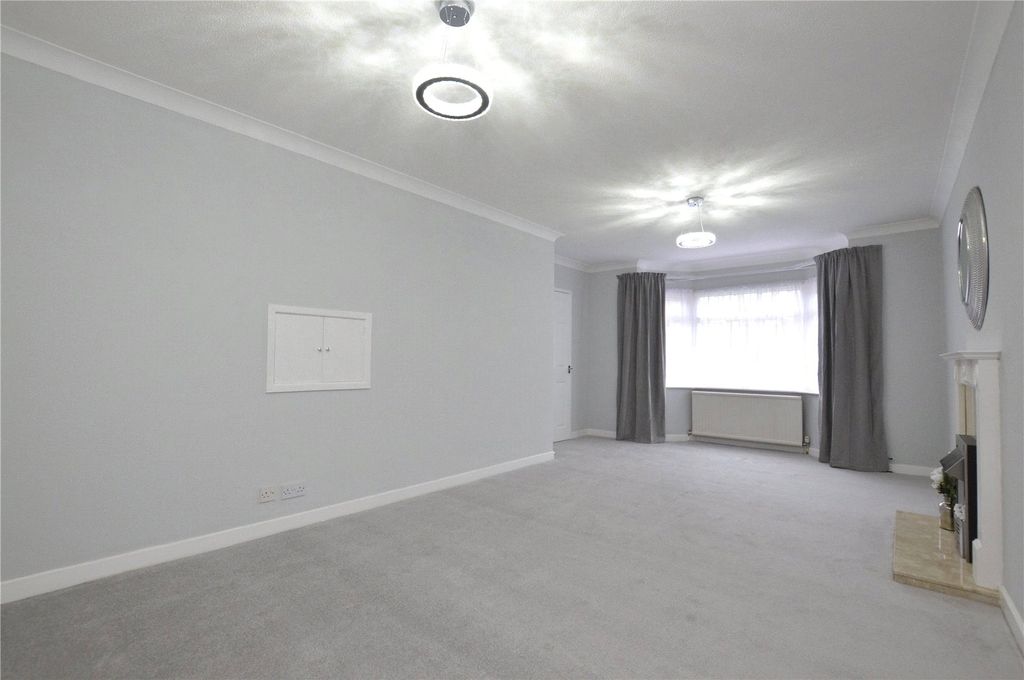 Property photo 2 of 11 Picture No. 03