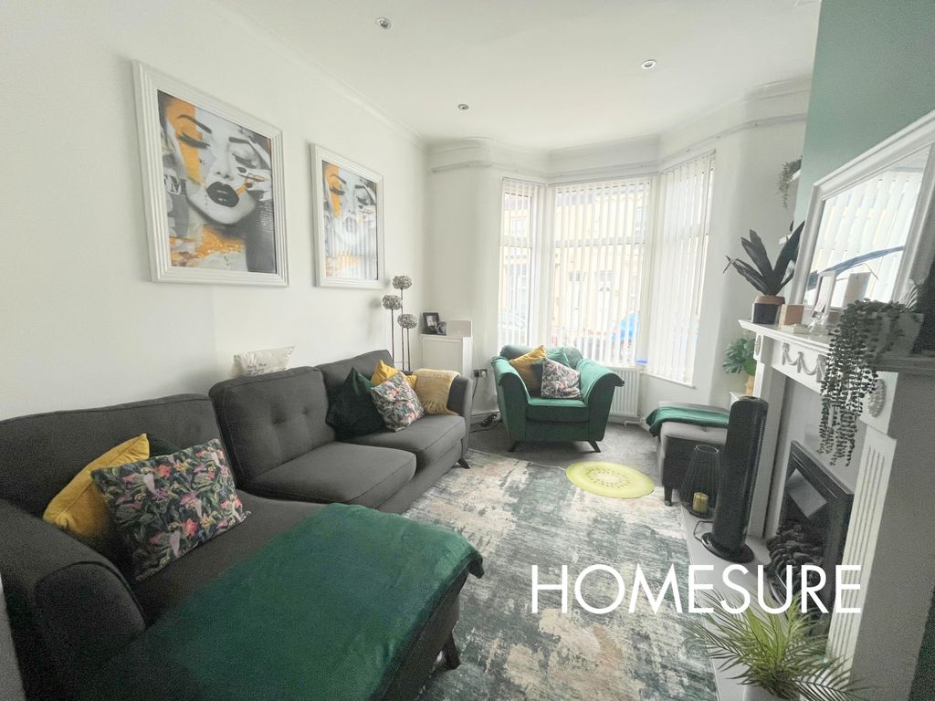 Property photo 1 of 12 Living Room