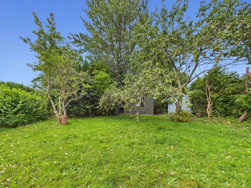 Property photo 3 of 13 Garden