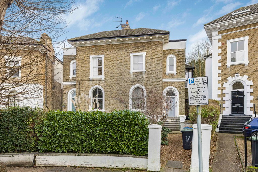 Property photo 1 of 19