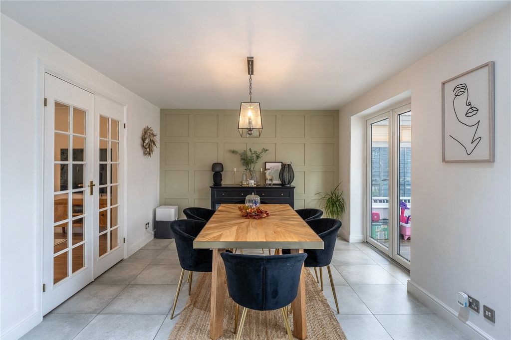 Property photo 3 of 47 Picture No. 37