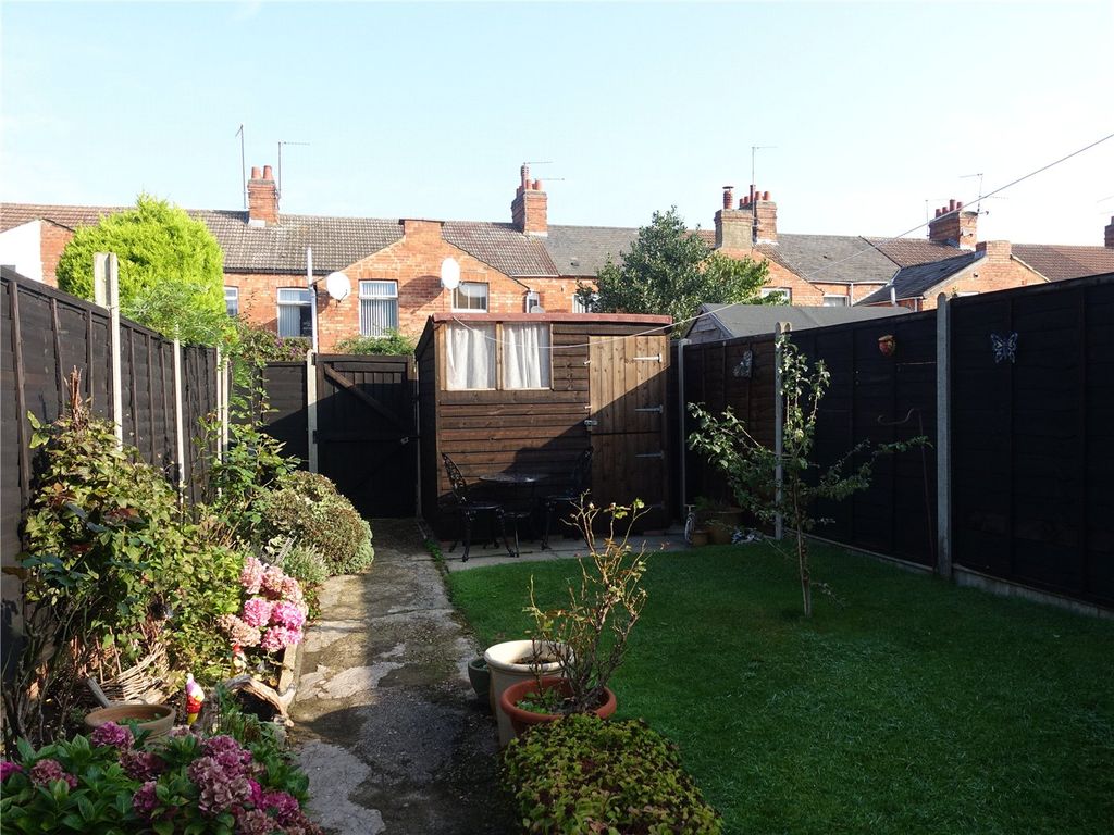 Property photo 2 of 9 Picture No. 10