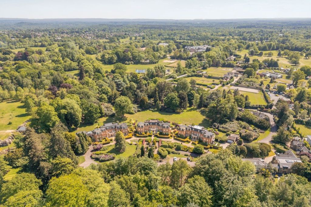 Property photo 3 of 37