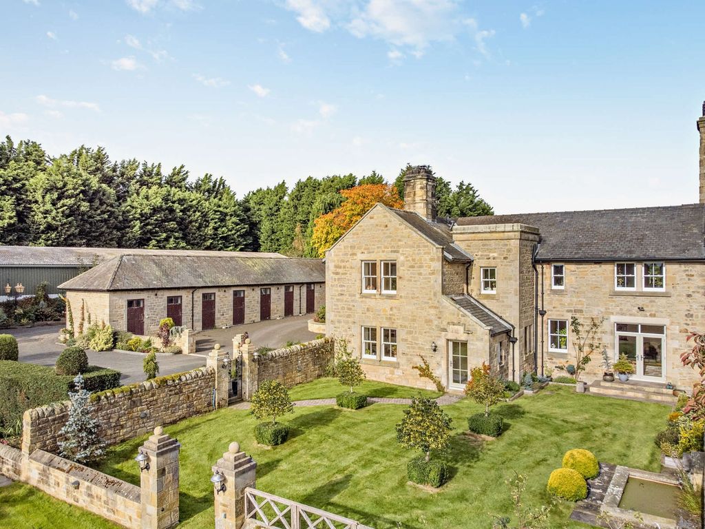 Property photo 1 of 37 Foulmartlaw Farm