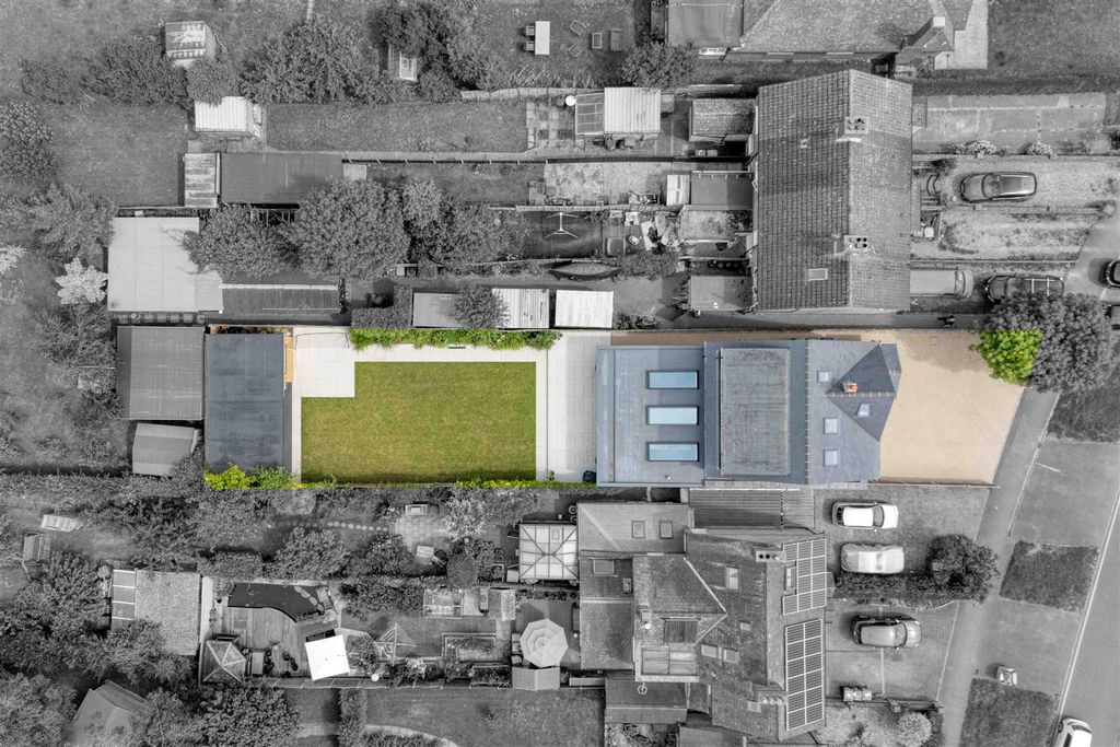 Property photo 3 of 39 Overhead Image
