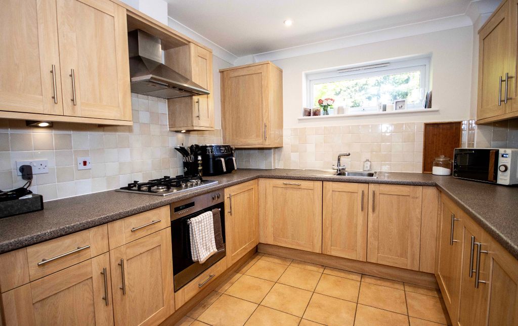 Property photo 2 of 9