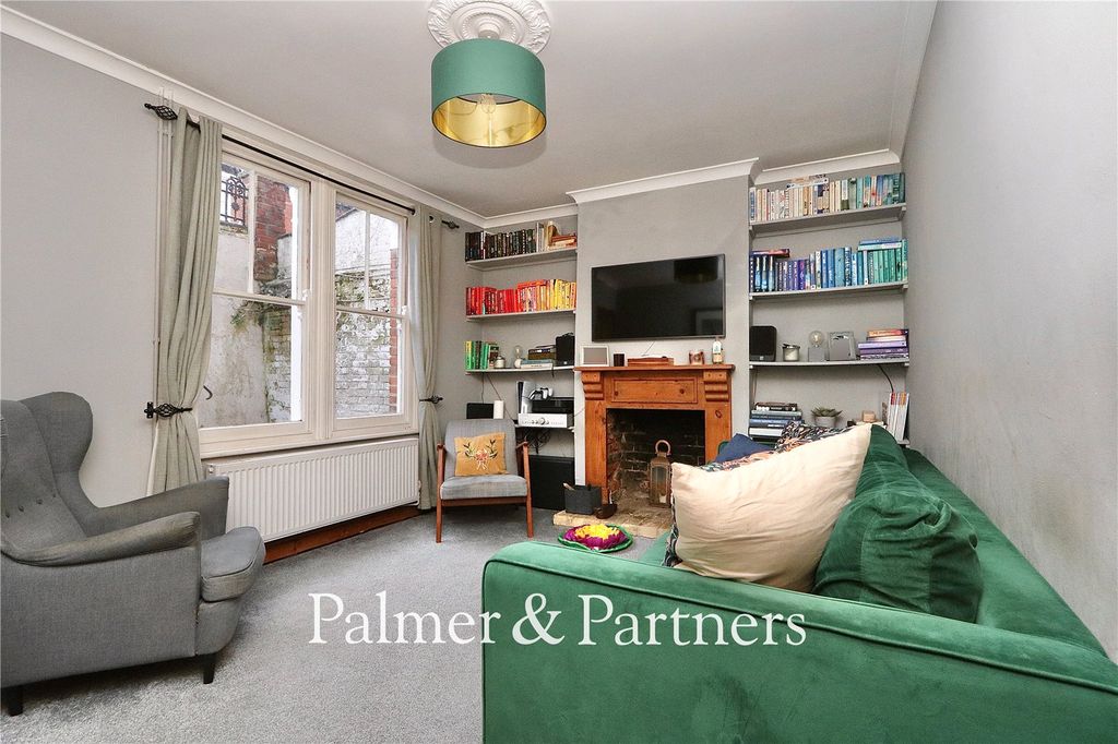 Property photo 3 of 22 Picture No. 04