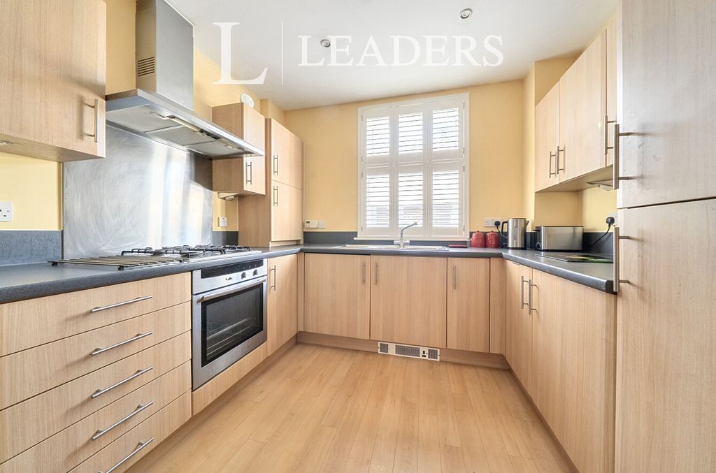 Property photo 3 of 17 Ddca2600-24A0-47B...
