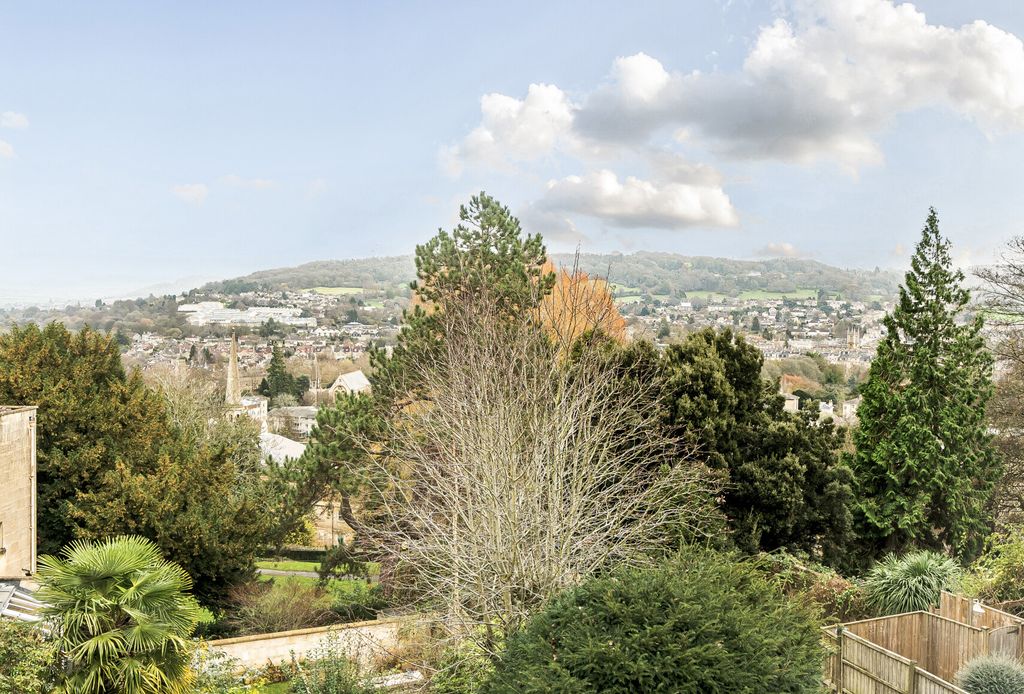 Property photo 1 of 16 Views