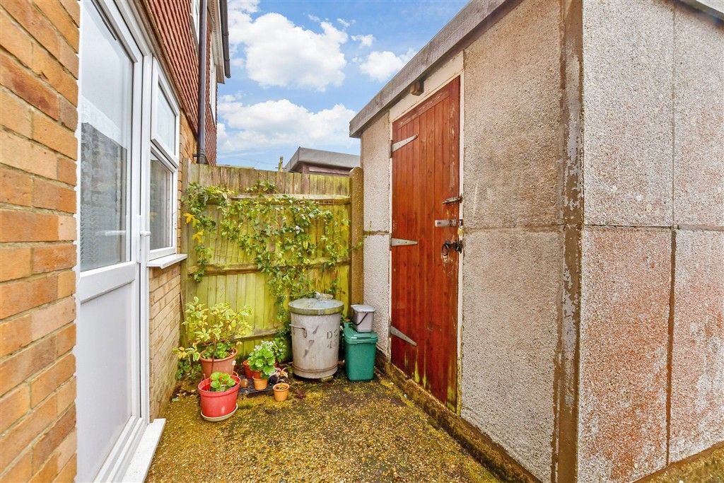 Property photo 3 of 13 Workshop/Outbuildings