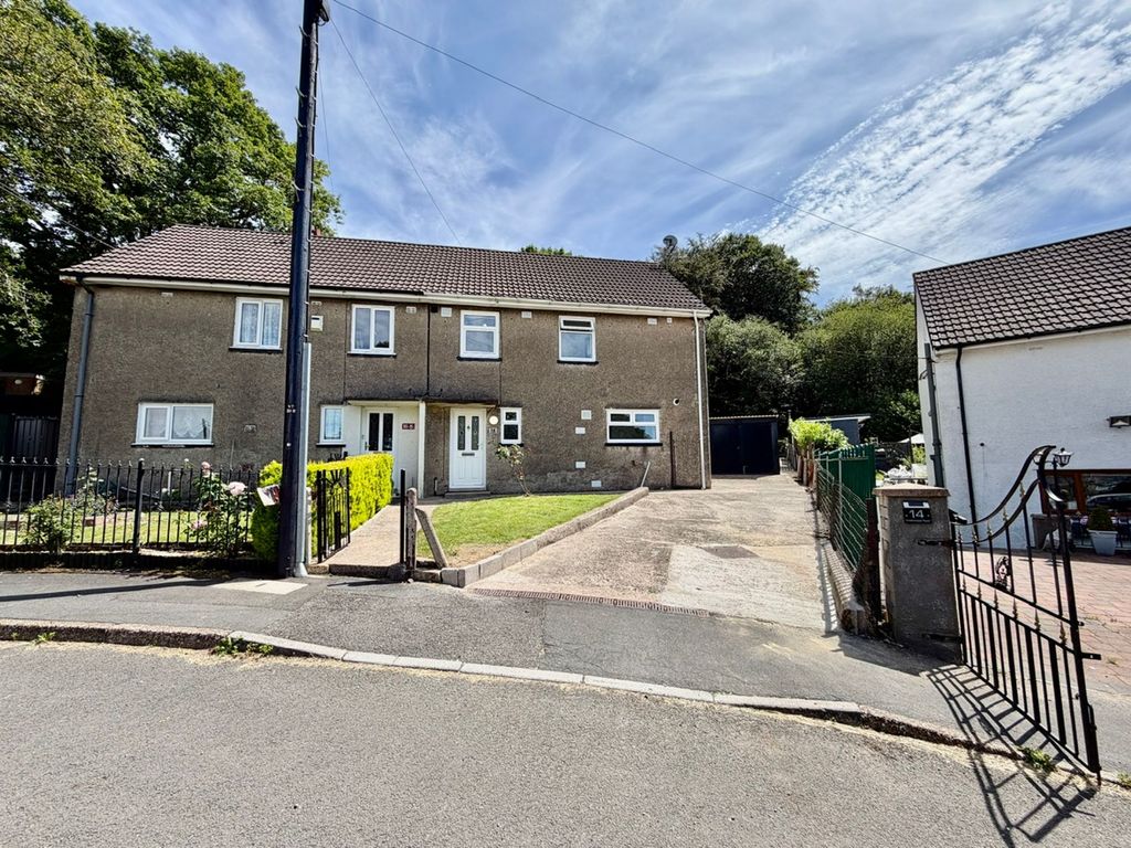 Property photo 1 of 52