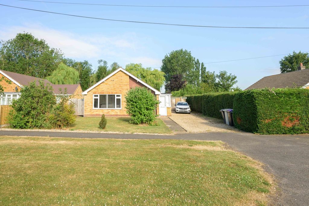 Property photo 1 of 29