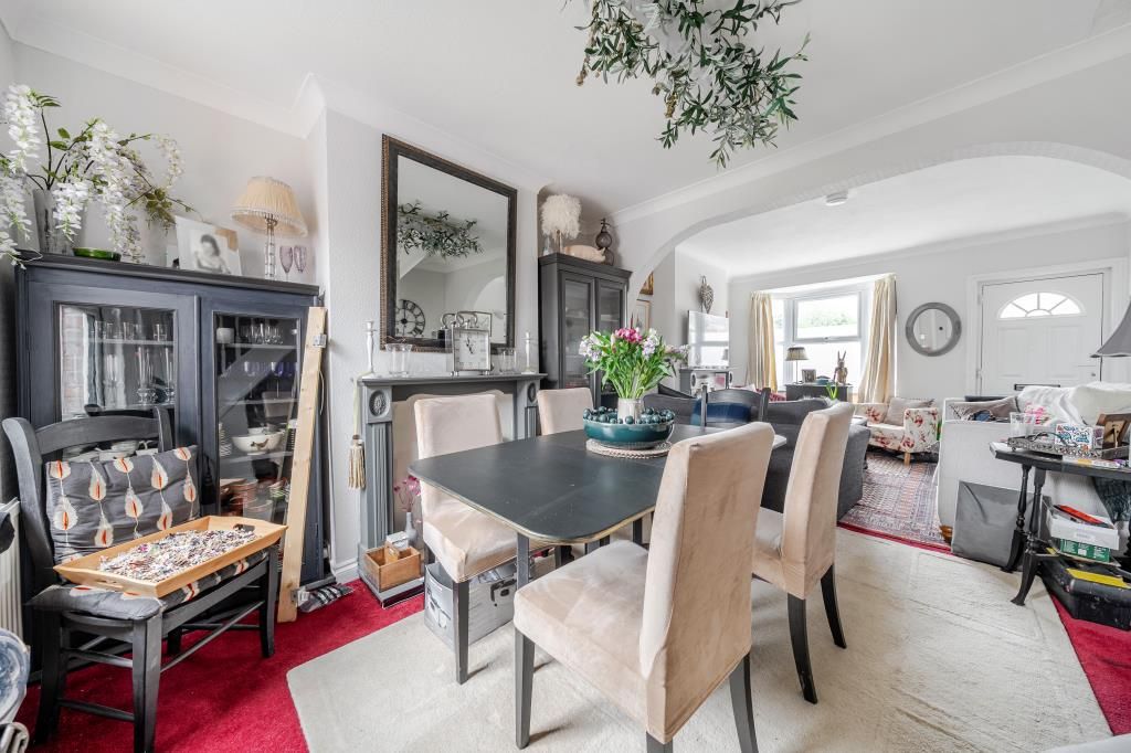 Property photo 3 of 14 Dining Room