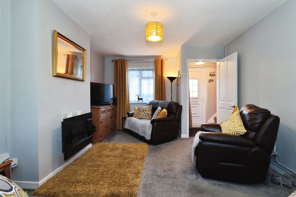 Property photo 3 of 19