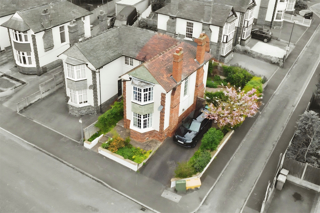 Property photo 1 of 29 (Main)