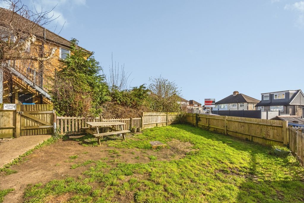 Property photo 3 of 15 Pbox-Img.Jpg