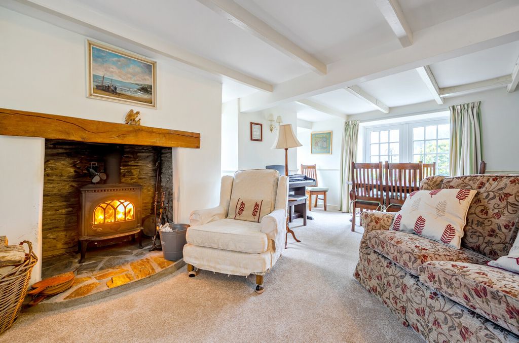 Property photo 3 of 18 3 - 1424377-4-69c27d7...