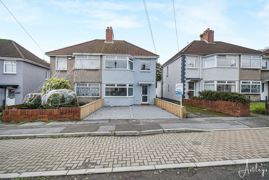 Property photo 1 of 21