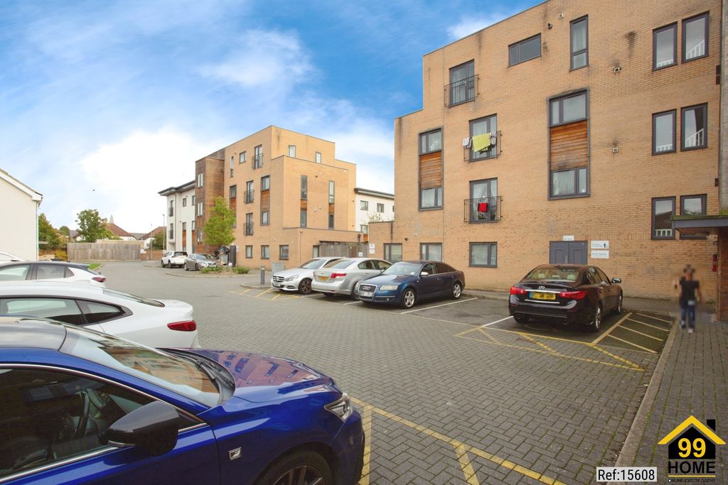 Property photo 2 of 13 Photo 1