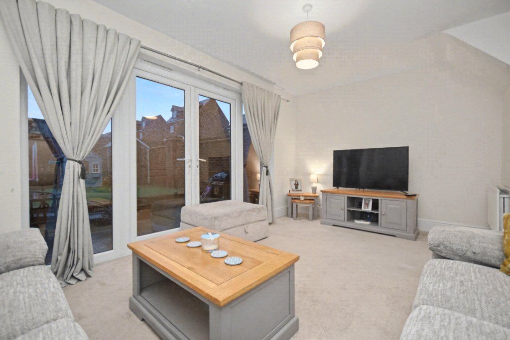 Property photo 3 of 19 Picture No. 02