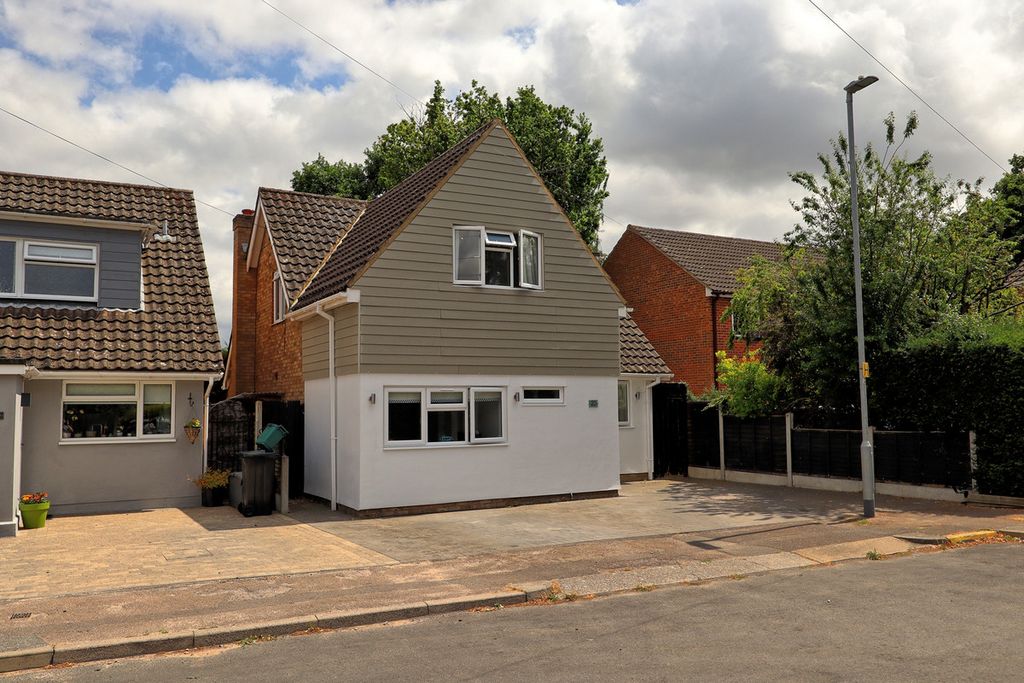 Property photo 1 of 26