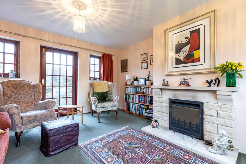 Property photo 3 of 28 Picture No. 35