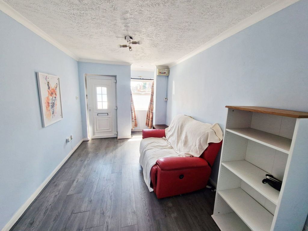 Property photo 2 of 6