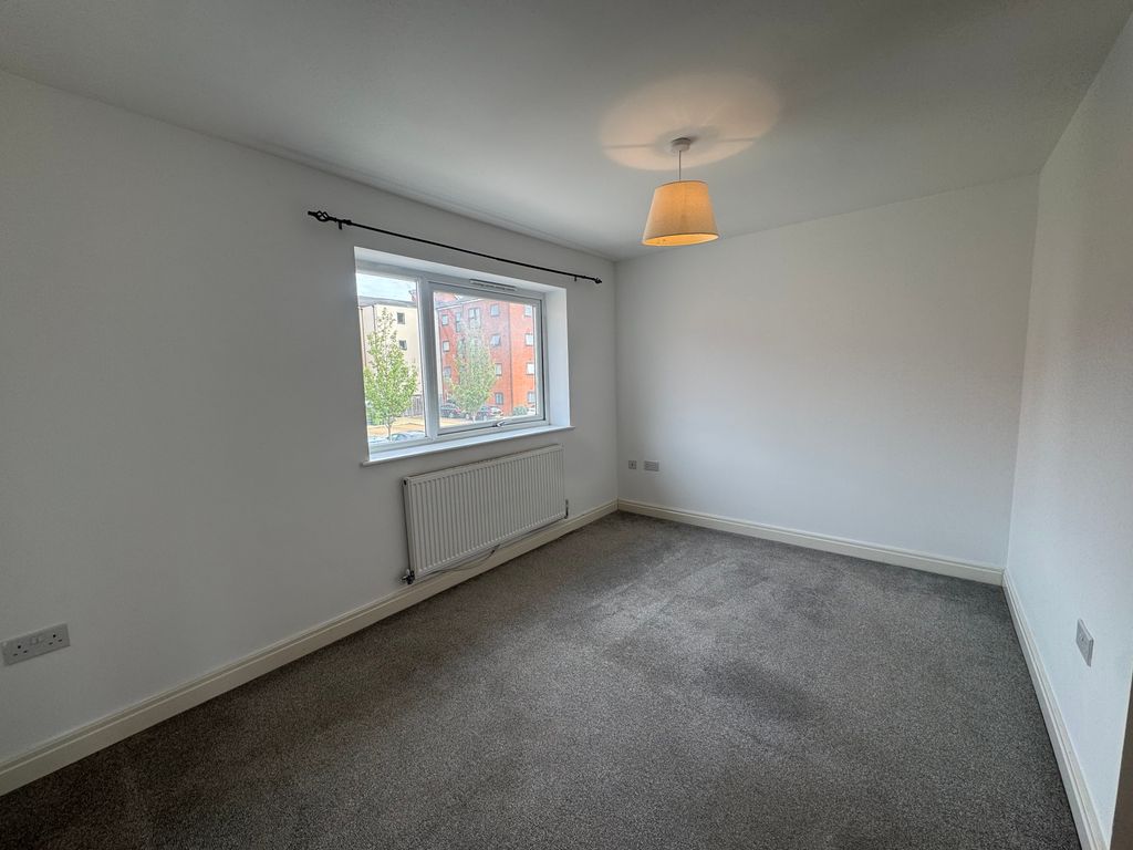Property photo 3 of 8 Bedroom 2
