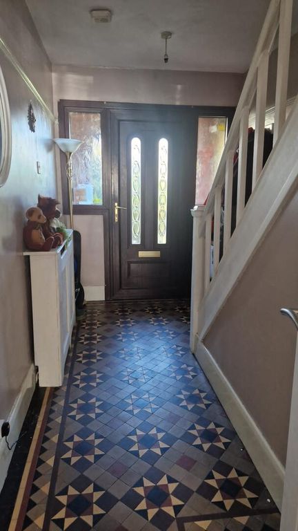 Property photo 2 of 13 Hallway