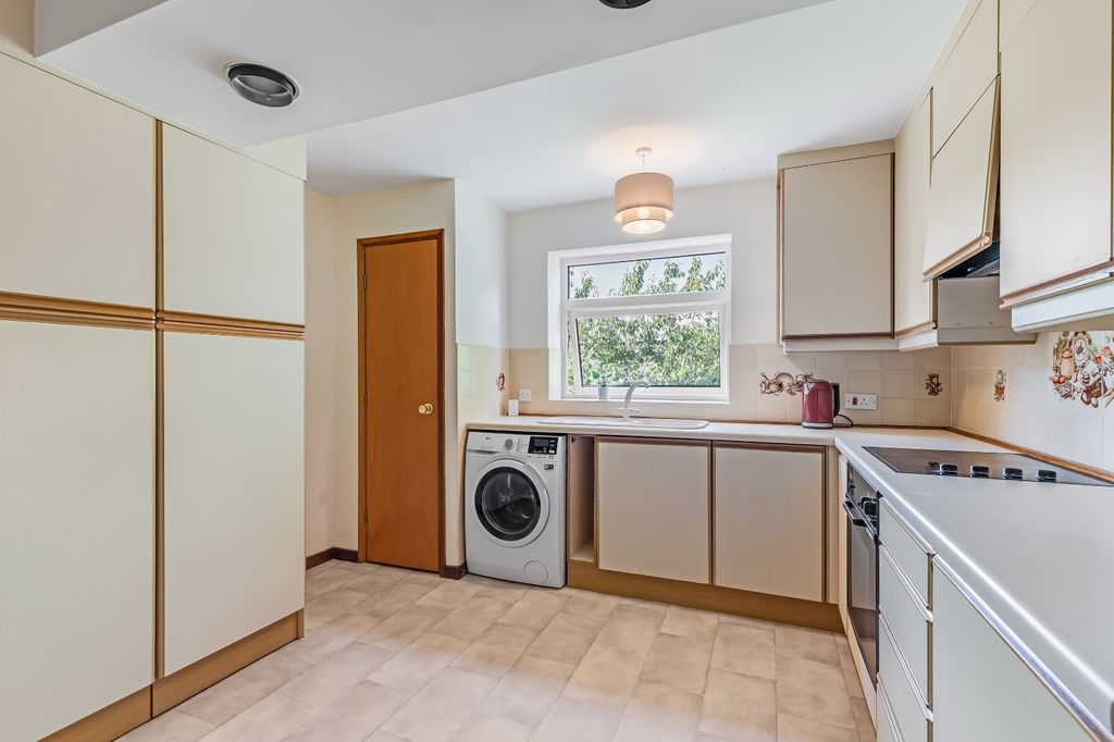 Property photo 3 of 18 Picture 3