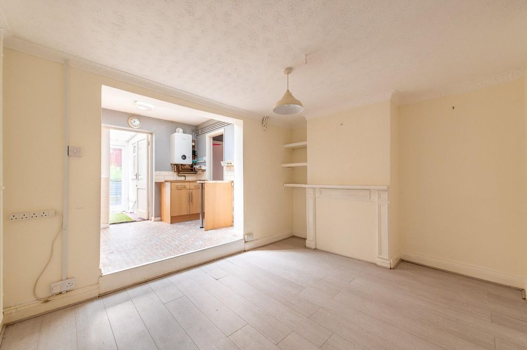 Property photo 3 of 14 Kitchen &amp; Dining Room