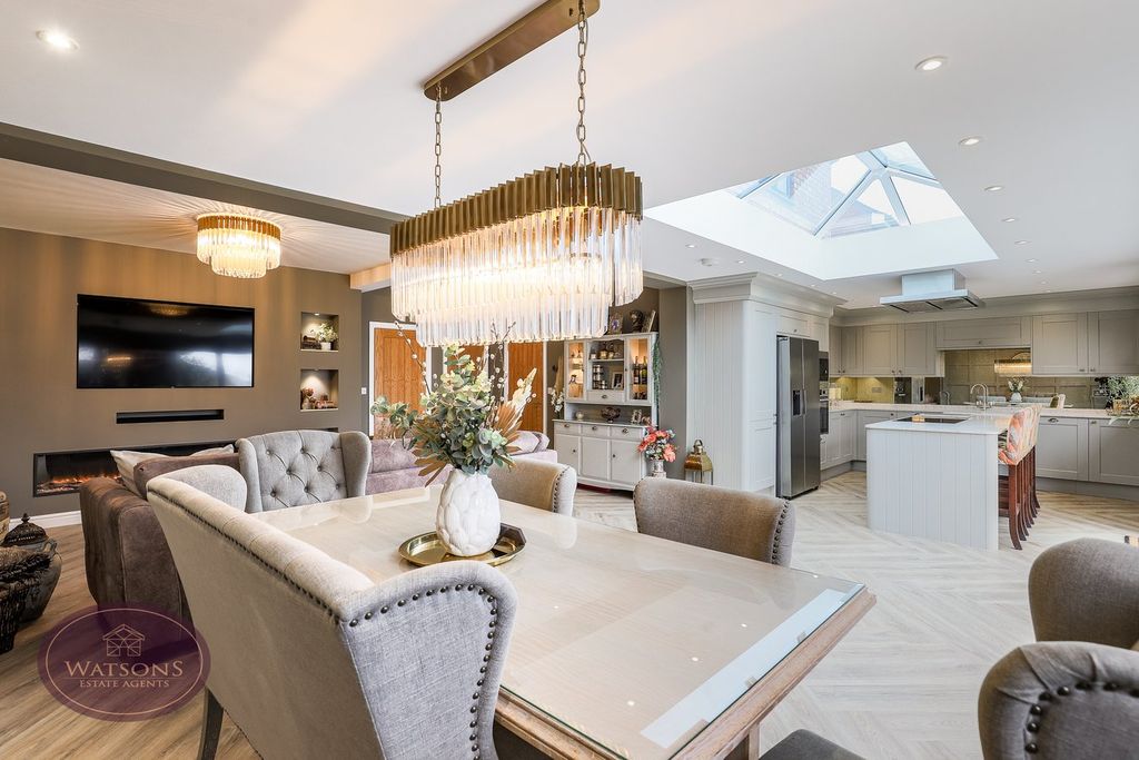 Property photo 3 of 51