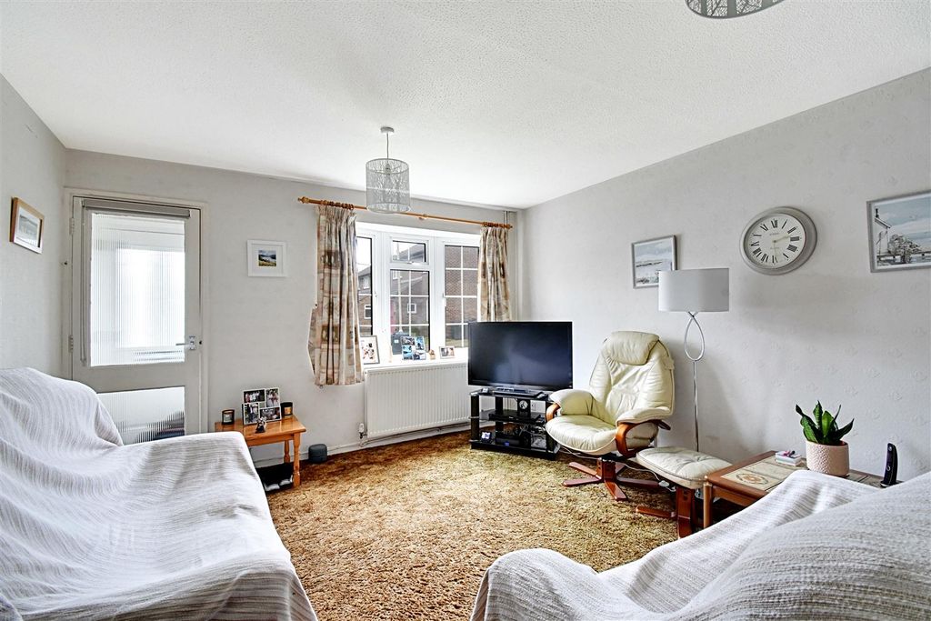 Property photo 2 of 11 Lounge 1.Jpg