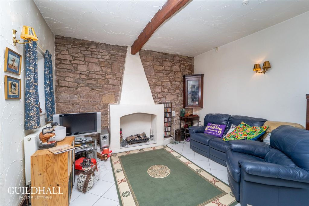 Property photo 2 of 28 1-21.Jpg