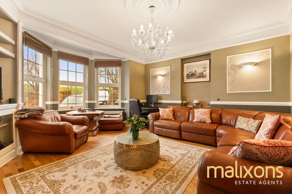 Property photo 2 of 16