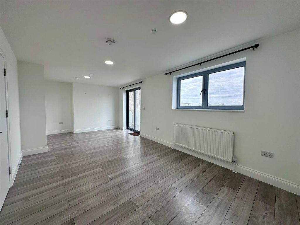 Property photo 3 of 16 Whatsapp Image 2024-09-04 At 16.41.03 (1).Jpeg