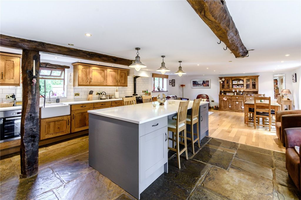 Property photo 2 of 13 Kitchen