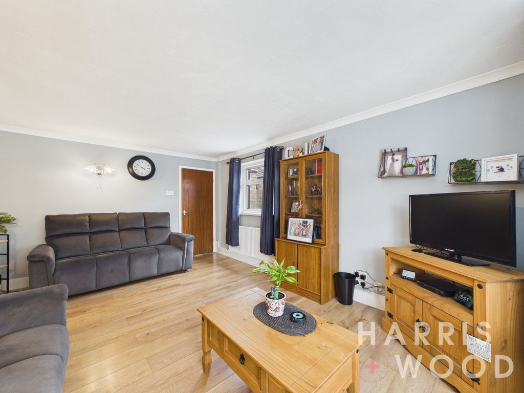 Property photo 2 of 29 5069352