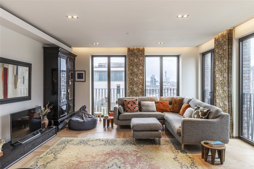 Property photo 1 of 10 Picture No. 02