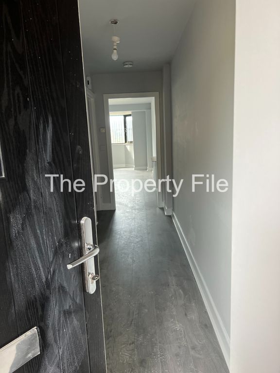 Property photo 1 of 4