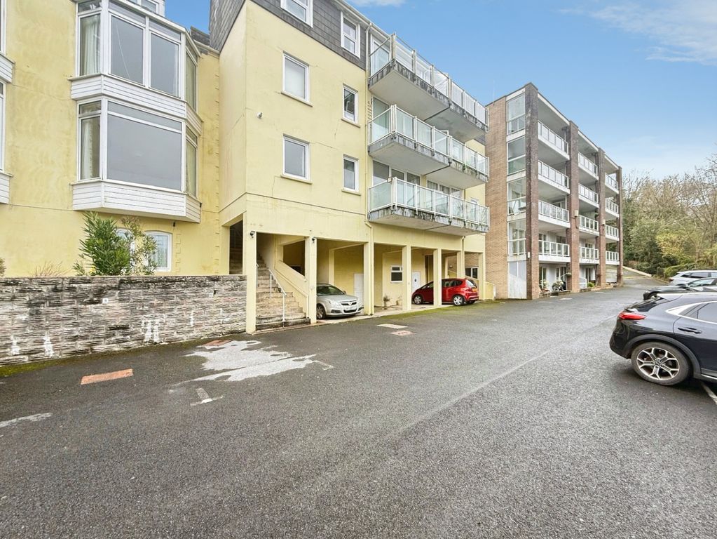 Property photo 2 of 17 4900474