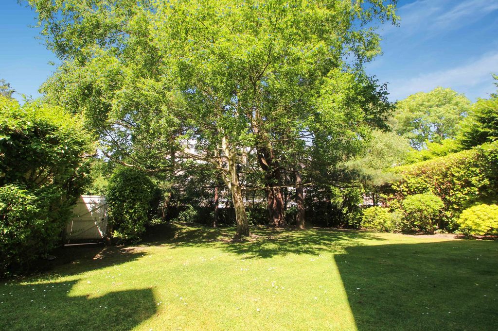 Property photo 2 of 14 Photo 3